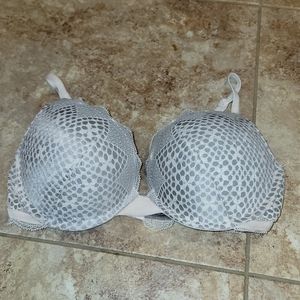 Victoria's Secret 34C bra